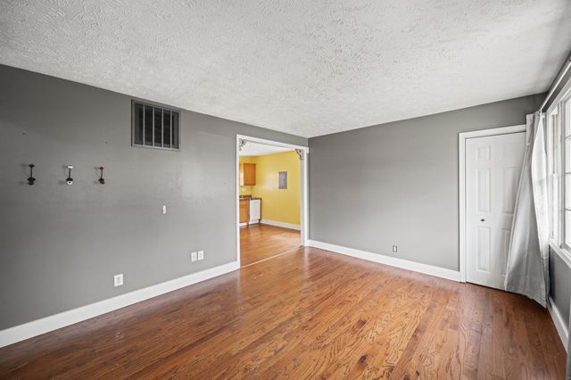 405 Chambers Street, Paris, KY 40361