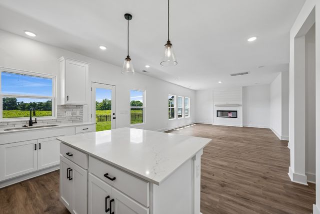 377 Kessel St, Lebanon, TN 37087