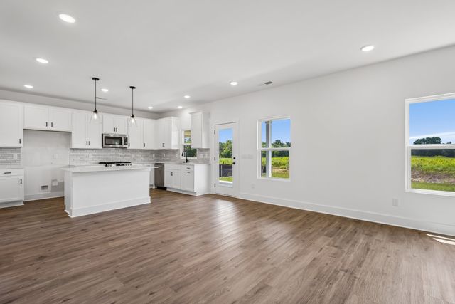 377 Kessel St, Lebanon, TN 37087