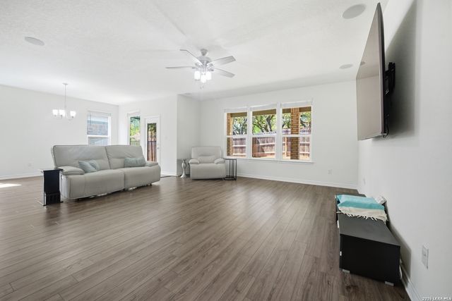 8075 San Mirienda, Boerne, TX 78015