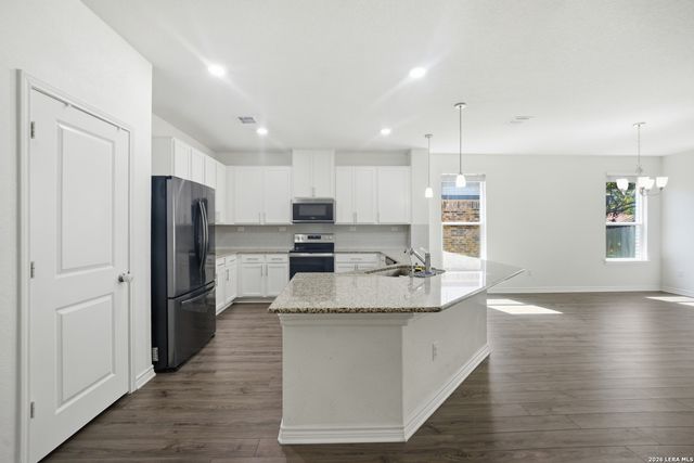 8075 San Mirienda, Boerne, TX 78015