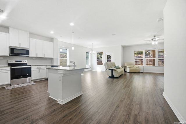 8075 San Mirienda, Boerne, TX 78015