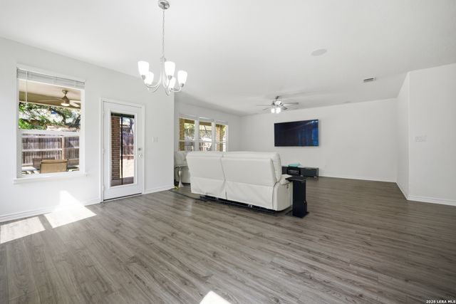 8075 San Mirienda, Boerne, TX 78015