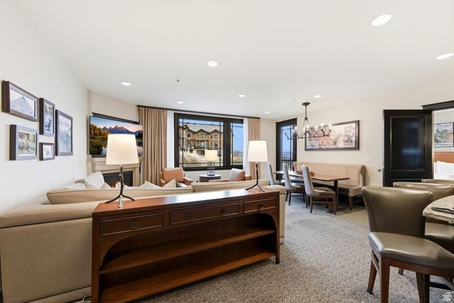 2100 FROSTWOOD BLVD #4176, Park City, UT 84098