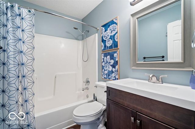 404 E Pine Ridge Drive, Westfield, IN 46074