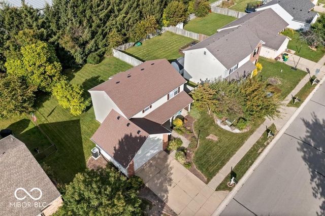 404 E Pine Ridge Drive, Westfield, IN 46074