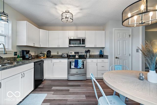 404 E Pine Ridge Drive, Westfield, IN 46074