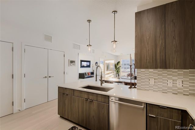 1616 S Broadway 202, Denver, CO 80210
