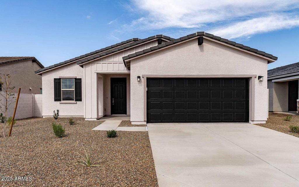 17585 N BOLERNO Drive, Maricopa, AZ 85138 — photo 2
