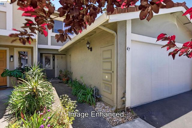 47 Turtle Creek St, Oakland, CA 94605