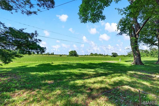 2657 Angela Drive, Granite City, IL 62040