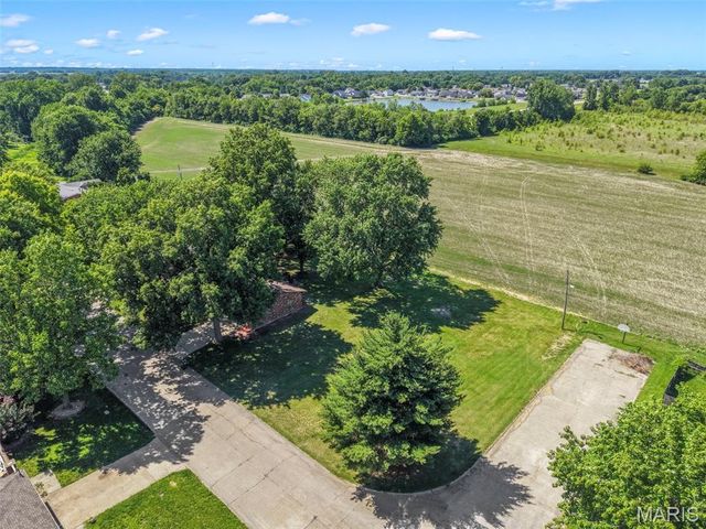 2657 Angela Drive, Granite City, IL 62040