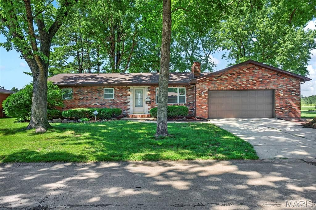2657 Angela Drive, Granite City, IL 62040