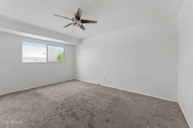 2933 E FAIRMOUNT Avenue, Phoenix, AZ 85016