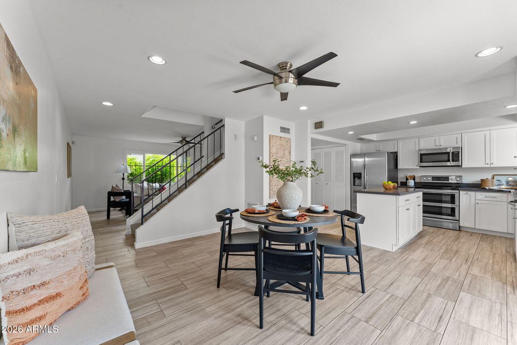 2933 E FAIRMOUNT Avenue, Phoenix, AZ 85016 — photo 5