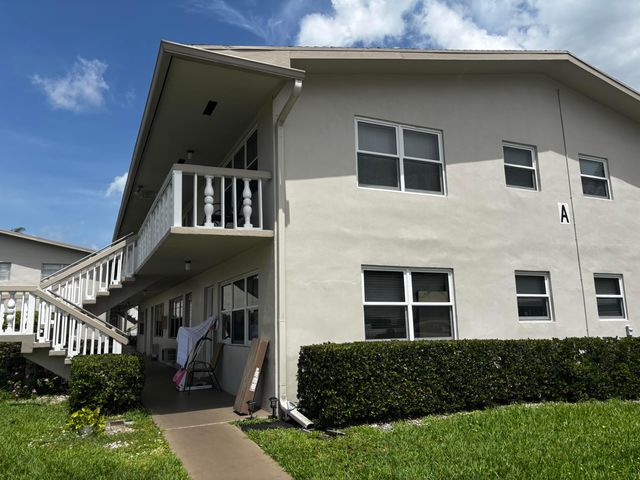 4 Sussex, West Palm Beach, FL 33417