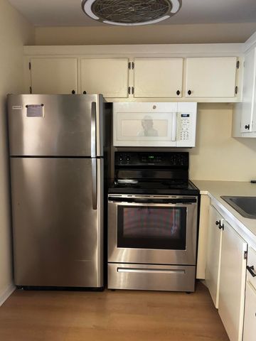 4 Sussex, West Palm Beach, FL 33417