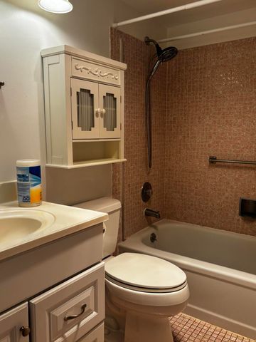 4 Sussex, West Palm Beach, FL 33417