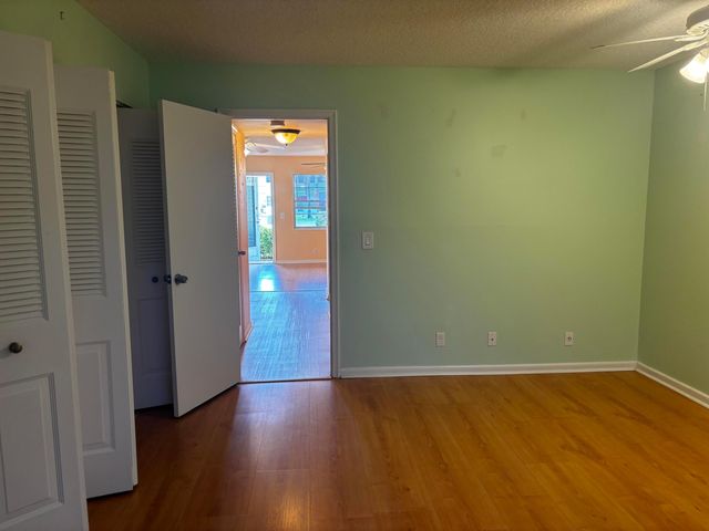 4 Sussex, West Palm Beach, FL 33417