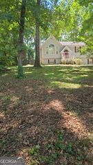 143 Hartwood Drive, Woodstock, GA 30189