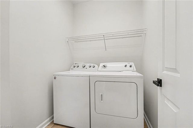 196 Oakmont Drive, Advance, NC 27006