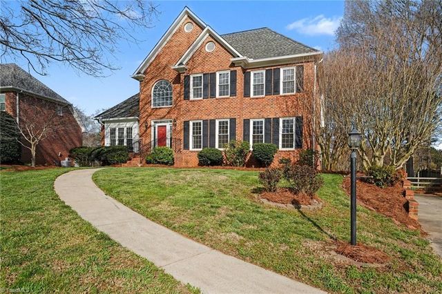 196 Oakmont Drive, Advance, NC 27006