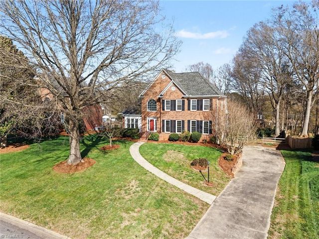 196 Oakmont Drive, Advance, NC 27006