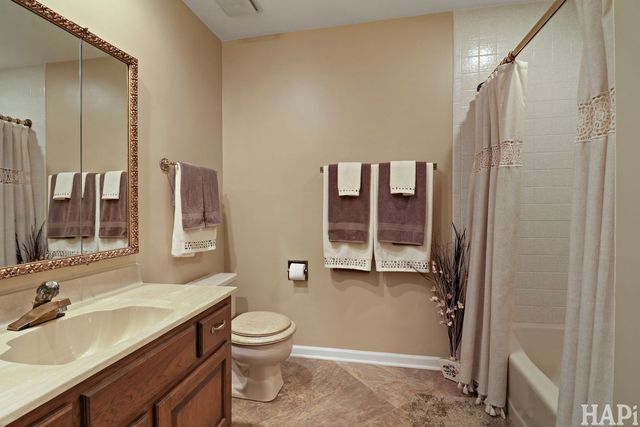 5416 Winding Creek Drive 11, Rockford, IL 61114