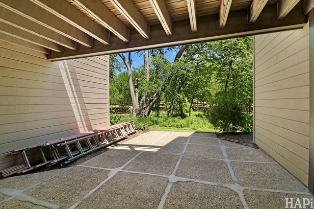 5416 Winding Creek Drive 11, Rockford, IL 61114