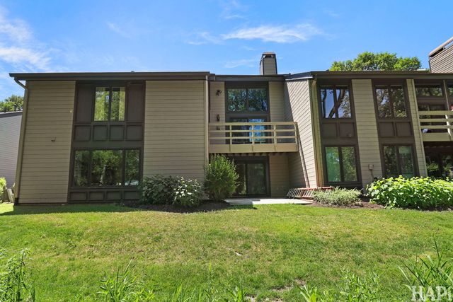 5416 Winding Creek Drive 11, Rockford, IL 61114