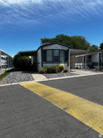 978 W JASMINE DR, Taylorsville, UT 84123