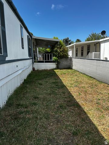 978 W JASMINE DR, Taylorsville, UT 84123