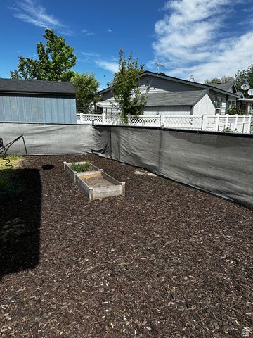 978 W JASMINE DR, Taylorsville, UT 84123