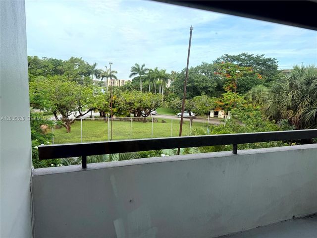 802 NW 87th Ave 321, Miami, FL 33172
