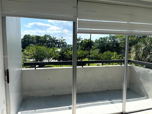 802 NW 87th Ave 321, Miami, FL 33172