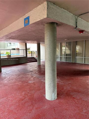 802 NW 87th Ave 321, Miami, FL 33172