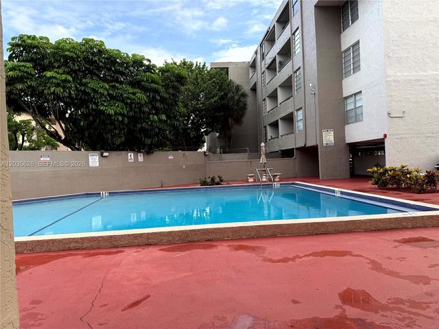 802 NW 87th Ave 321, Miami, FL 33172