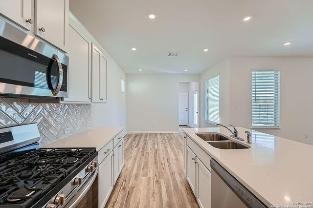 705 Salamander, San Marcos, TX 78666
