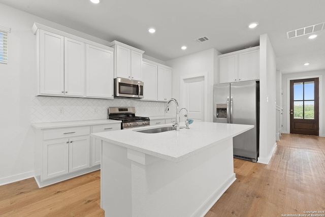 705 Salamander, San Marcos, TX 78666