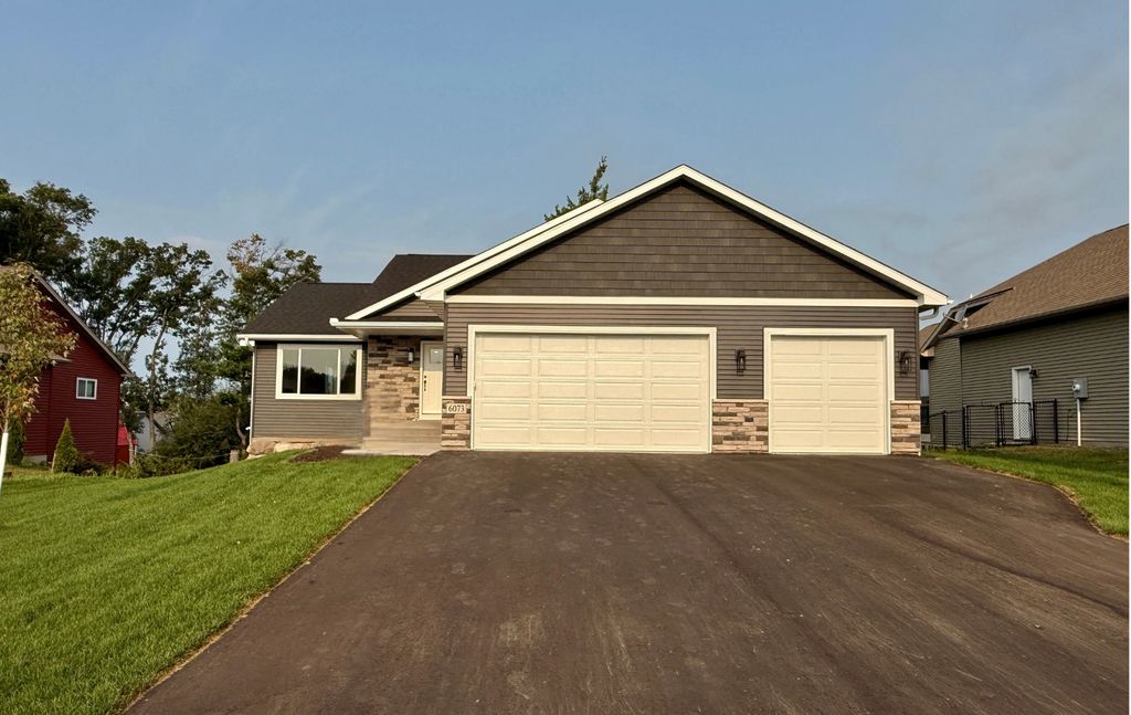 6073 Fuller Circle, Wyoming, MN 55092 — exterior