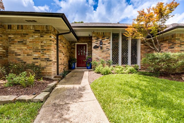 7219 Claybrook Drive, Dallas, TX 75231
