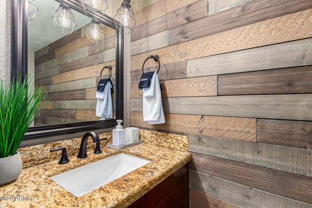 6849 E OSBORN Road C, Scottsdale, AZ 85251