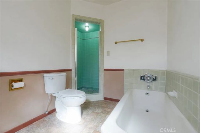 2038 H, Merced, CA 95340