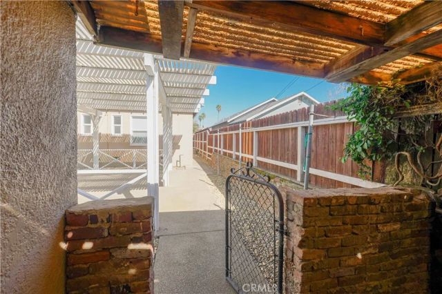 2038 H, Merced, CA 95340