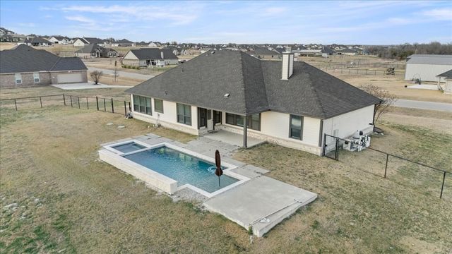 2020 Pebblegate Drive, Weatherford, TX 76085