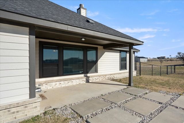 2020 Pebblegate Drive, Weatherford, TX 76085