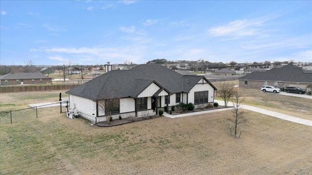 2020 Pebblegate Drive, Weatherford, TX 76085