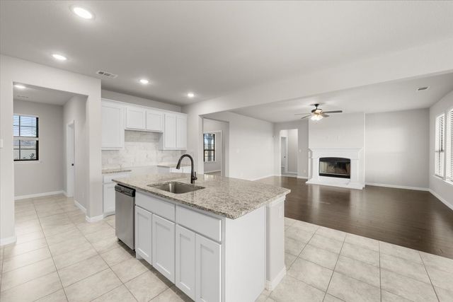 2020 Pebblegate Drive, Weatherford, TX 76085