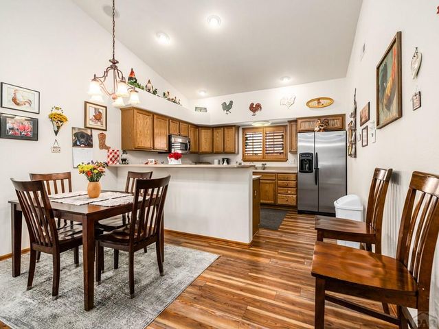 1006 Olivecrest Dr, Pueblo, CO 81005