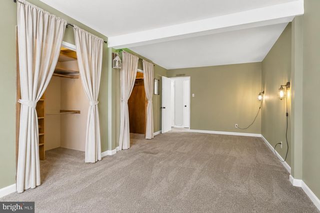586 DOLORO DR, Morrisville, PA 19067
